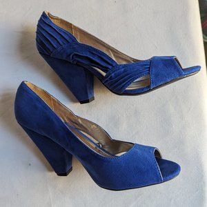 Qupid cadet blue suede heels.